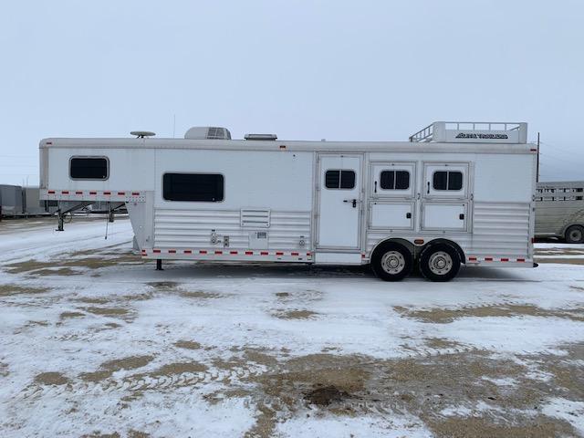 2009 Elite Trailers 3H LQ Horse Trailer 2009 Elite Trailers 3H LQ Horse Trailer