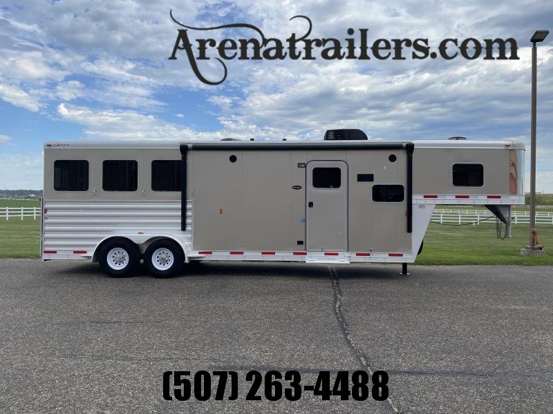 2016 Exiss Trailers 3 Horse 10' Living Quarter Horse Trailer 2016 Exiss Trailers 3 Horse 10' Living Quarter Horse Trailer