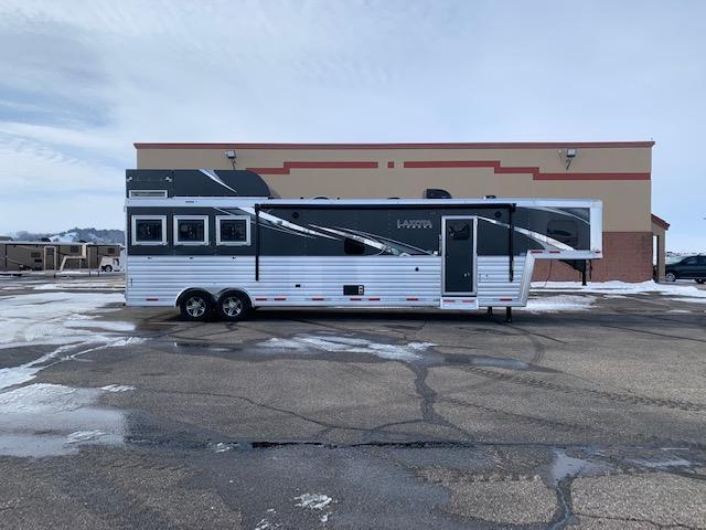 2021 Lakota 3H LQ Horse Trailer 2021 Lakota 3H LQ Horse Trailer