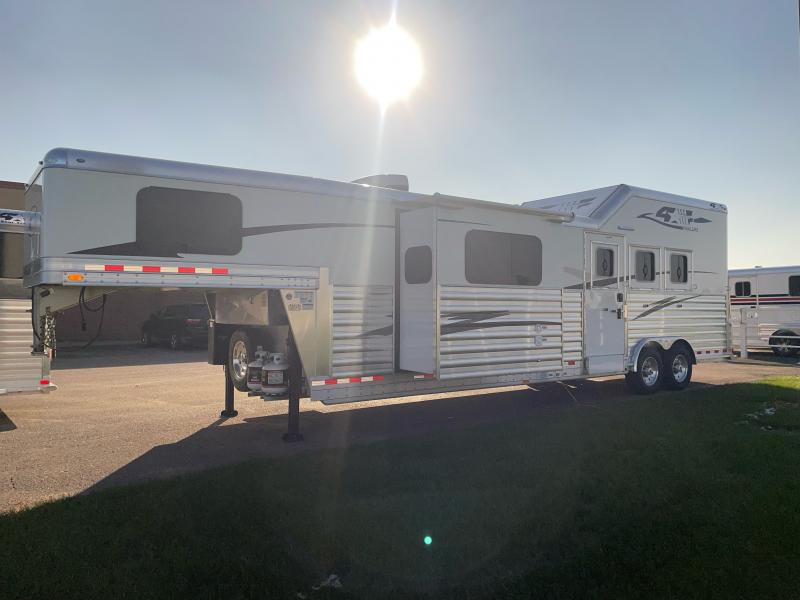 new Horse Trailers 4-Star Trailers  for sale, in Randolph, MN Thumbnail 2