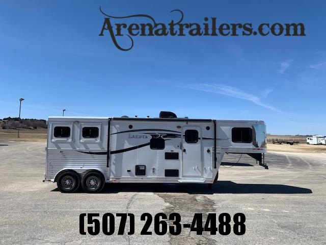 2015 Lakota Colt Horse Trailer 2015 Lakota Colt Horse Trailer
