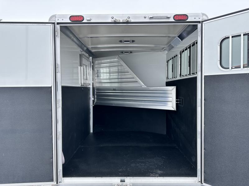 2023 Cimarron Trailers 2H Norstar RTG BP Horse Trailer Horse Trailers