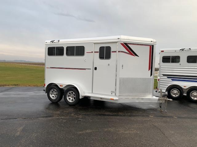 2017 4-Star Trailers 2 Horse Trailer 2017 4-Star Trailers 2 Horse Trailer