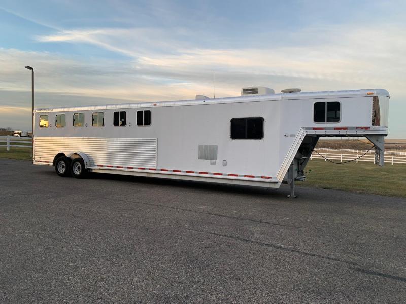 2004 Featherlite 6 Horse Horse Trailer 2004 Featherlite 6 Horse Horse Trailer