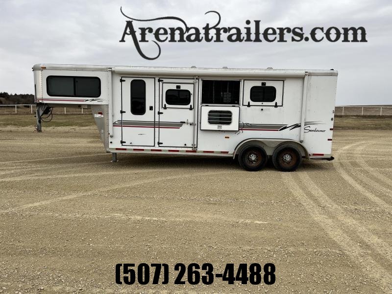 2000 Sundowner Trailers Valuelite Horse Trailer 2000 Sundowner Trailers Valuelite Horse Trailer