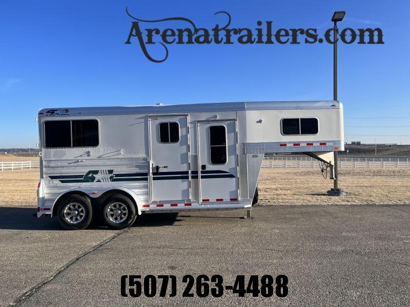 2014 4-Star Trailers DLX Horse Trailer 2014 4-Star Trailers DLX Horse Trailer