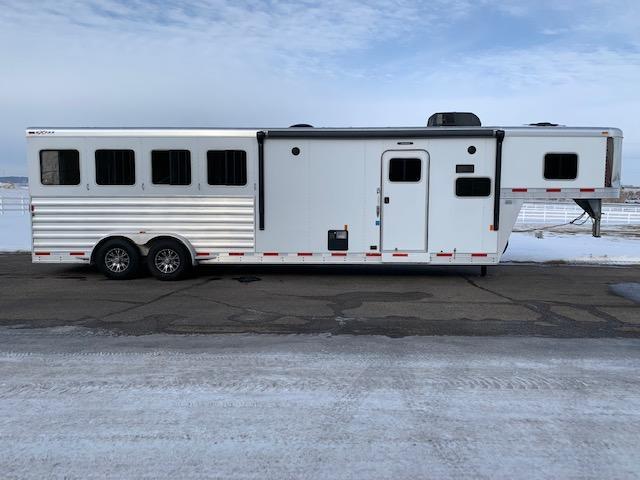 2017 Exiss Trailers 4H LQ Horse Trailer 2017 Exiss Trailers 4H LQ Horse Trailer