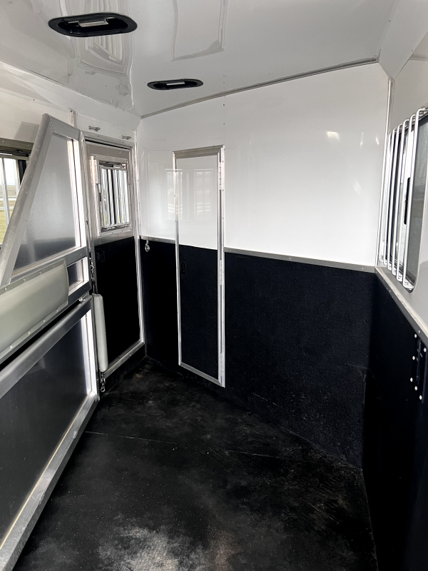 2021 SMC Horse Trailers 3H 6' LQ Horse Trailer Arena Trailer Sales