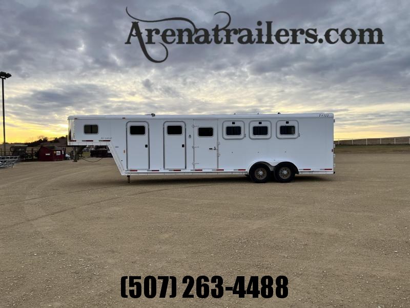 2003 Exiss Trailers SS400MT Horse Trailer 2931 2003 Exiss Trailers SS400MT Horse Trailer 2931