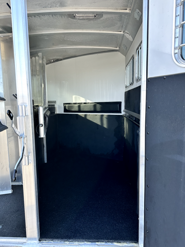 used Horse Trailers 4-Star Trailers  for sale, in Randolph, MN Thumbnail 15