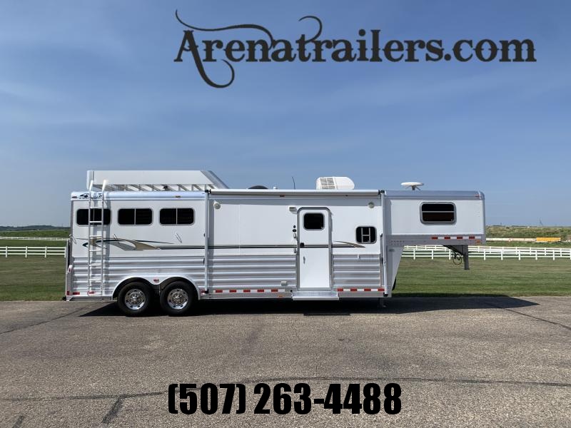 2007 4-Star Trailers 3 Horse Living Quarter Horse Trailer 2007 4-Star Trailers 3 Horse Living Quarter Horse Trailer