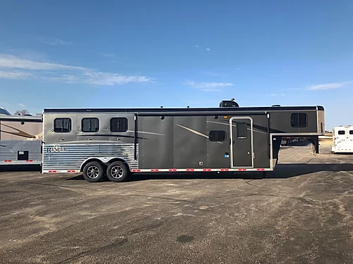 2019 Bison Ranger 3H LQ Horse Trailer 2019 Bison Ranger 3H LQ Horse Trailer