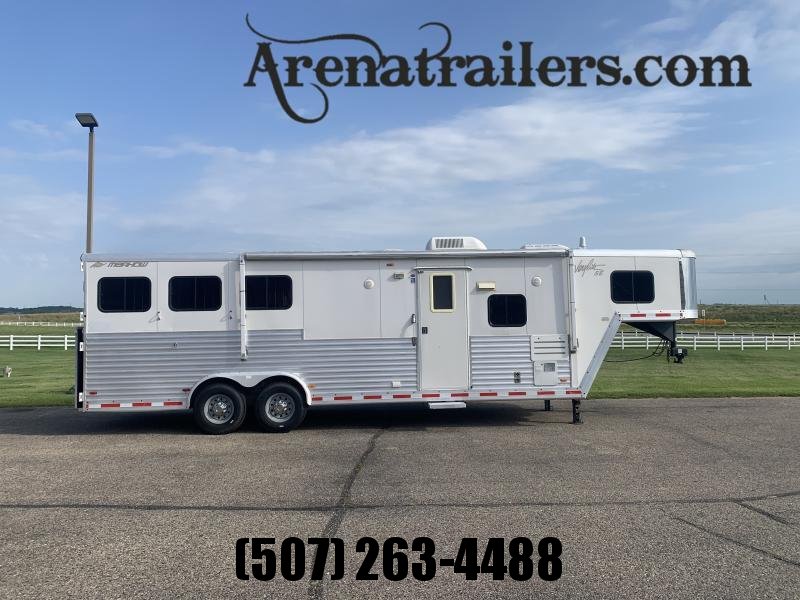 2006 Merhow Trailers 3H 10' LQ Verylite Horse Trailer 2006 Merhow Trailers 3H 10' LQ Verylite Horse Trailer