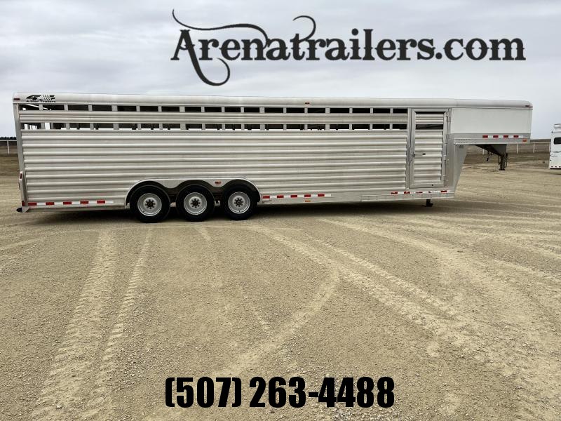 2013 4-Star Trailers 30' Livestock Trailer 2013 4-Star Trailers 30' Livestock Trailer