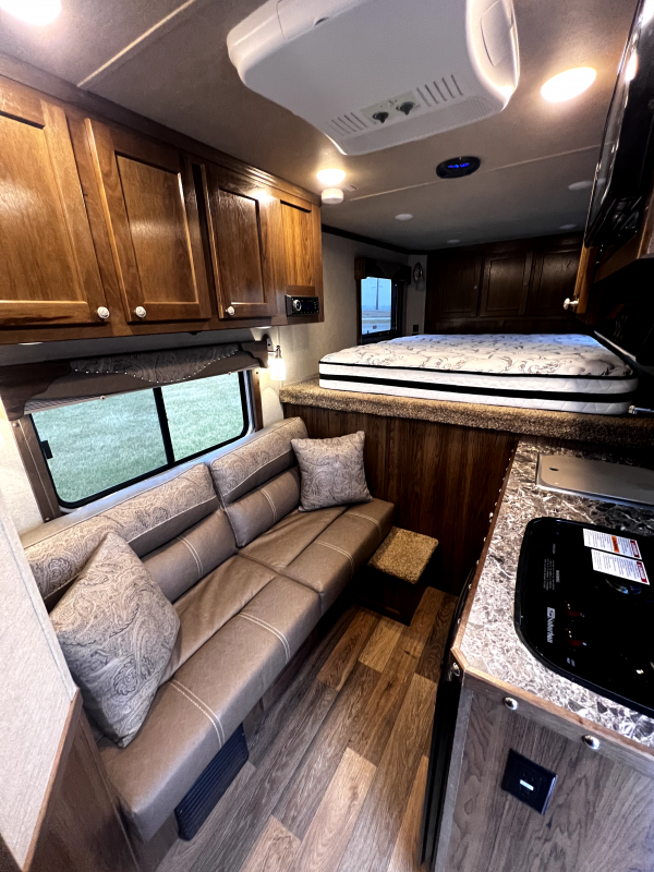 2021 SMC Horse Trailers 3H 6' LQ Horse Trailer Arena Trailer Sales