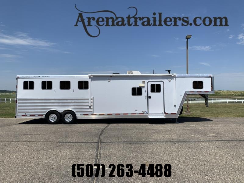 2008 Featherlite 4 Horse LQ Horse Trailer 2008 Featherlite 4 Horse LQ Horse Trailer