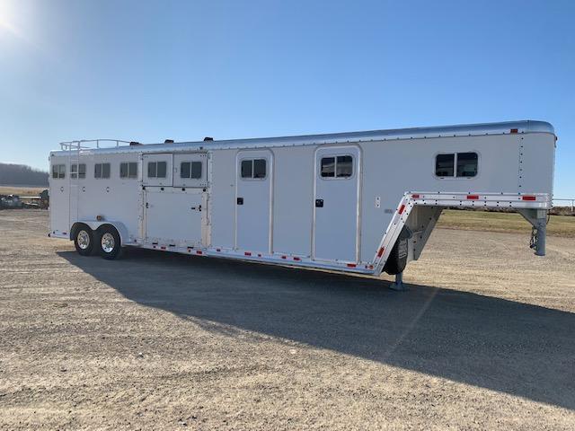 1990 Featherlite 6H GN Horse Trailer 1990 Featherlite 6H GN Horse Trailer