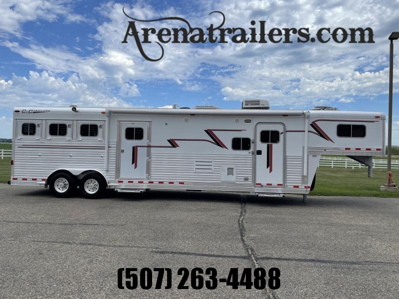 2003 C and C Trailers 3 Horse Living Quarter Horse Trailer 2003 C and C Trailers 3 Horse Living Quarter Horse Trailer