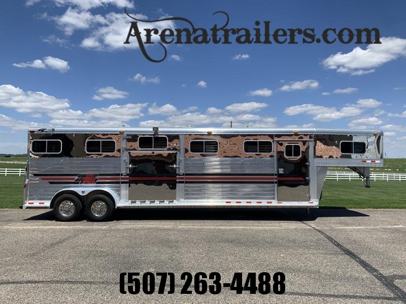 2001 4-Star Trailers 4 Horse Head to Head Horse Trailer 2001 4-Star Trailers 4 Horse Head to Head Horse Trailer