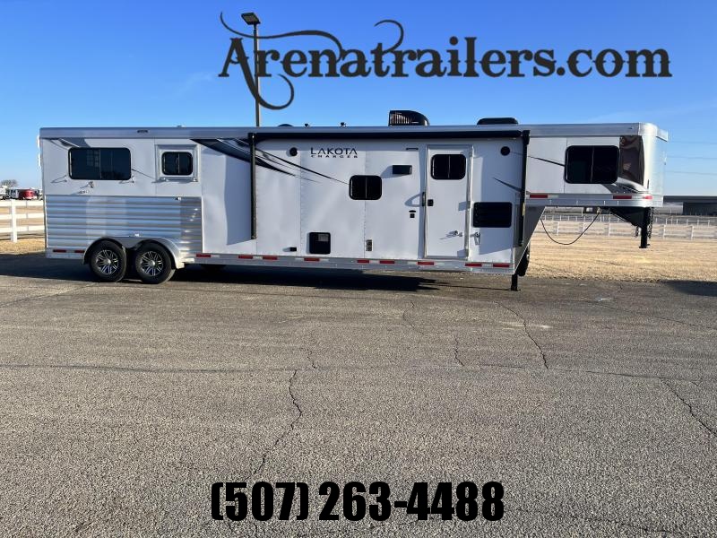 2022 Lakota Charger Horse Trailer 0230 2022 Lakota Charger Horse Trailer 0230
