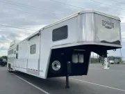 used Horse Trailers Logan Coach  for sale, in Walla Walla, WA Thumbnail 2