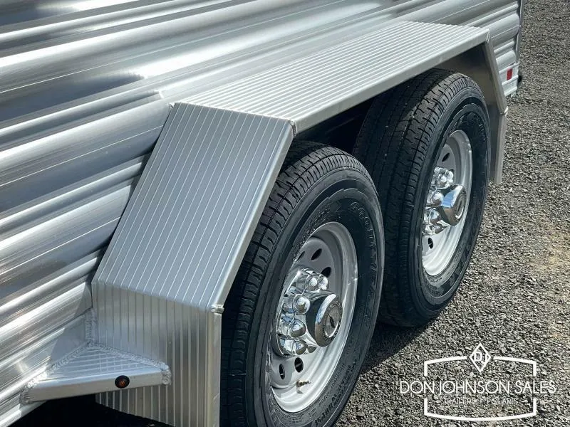 2025 Featherlite