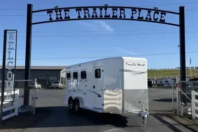 2027 Trails West Classic II 3H BP "Eitherload" Warm Blood Stall & Height w/ Ramp