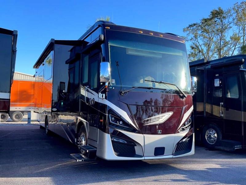 2022 Tiffin Motorhomes PHAETON 40IH 2022 Tiffin Motorhomes PHAETON 40IH