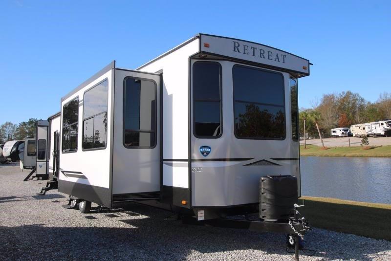 2020 Keystone RV Retreat 391MKTS 2020 Keystone RV Retreat 391MKTS