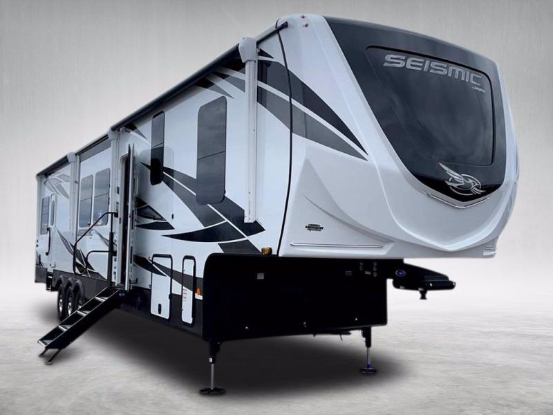 2021 Jayco SEISMIC 3815 2021 Jayco SEISMIC 3815