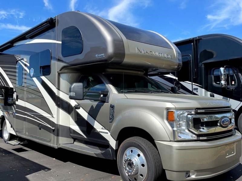 2022 Thor Motor Coach MAGNITUDE XG32 2022 Thor Motor Coach MAGNITUDE XG32