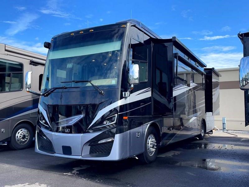 2022 Tiffin Motorhomes PHAETON 40 IH 2022 Tiffin Motorhomes PHAETON 40 IH