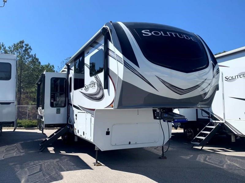 2022 Grand Design RV SOLITUDE 280RK-R 2022 Grand Design RV SOLITUDE 280RK-R