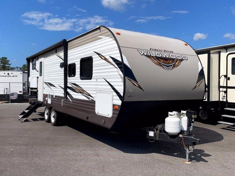 2018 Forest River WILDWOOD 27DBK 2018 Forest River WILDWOOD 27DBK