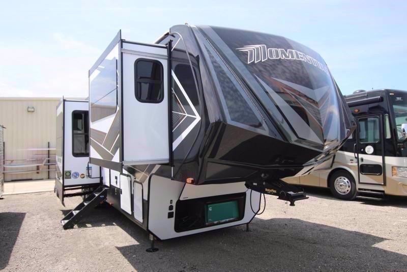 2020 Grand Design RV MOMENTUM 376THS 2020 Grand Design RV MOMENTUM 376THS