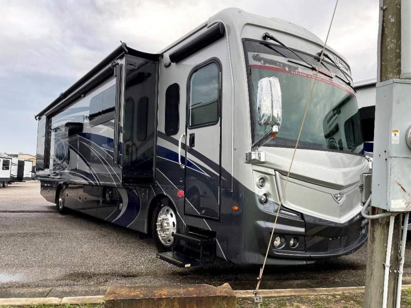 2022 Fleetwood RV DISCOVERY 38W 2022 Fleetwood RV DISCOVERY 38W