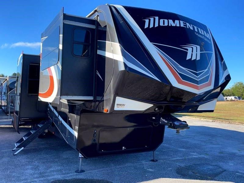 2018 Grand Design RV MOMENTUM 376 2018 Grand Design RV MOMENTUM 376