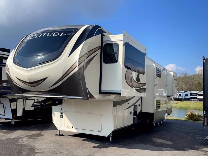 2017 Grand Design RV SOLITUDE 374TH 2017 Grand Design RV SOLITUDE 374TH