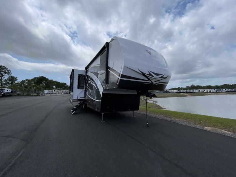 2022 Vanleigh RV BEACON 34RLB 2022 Vanleigh RV BEACON 34RLB