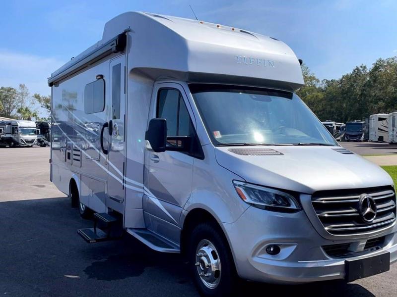 2022 Tiffin Motorhomes WAYFARER 25 RW 2022 Tiffin Motorhomes WAYFARER 25 RW