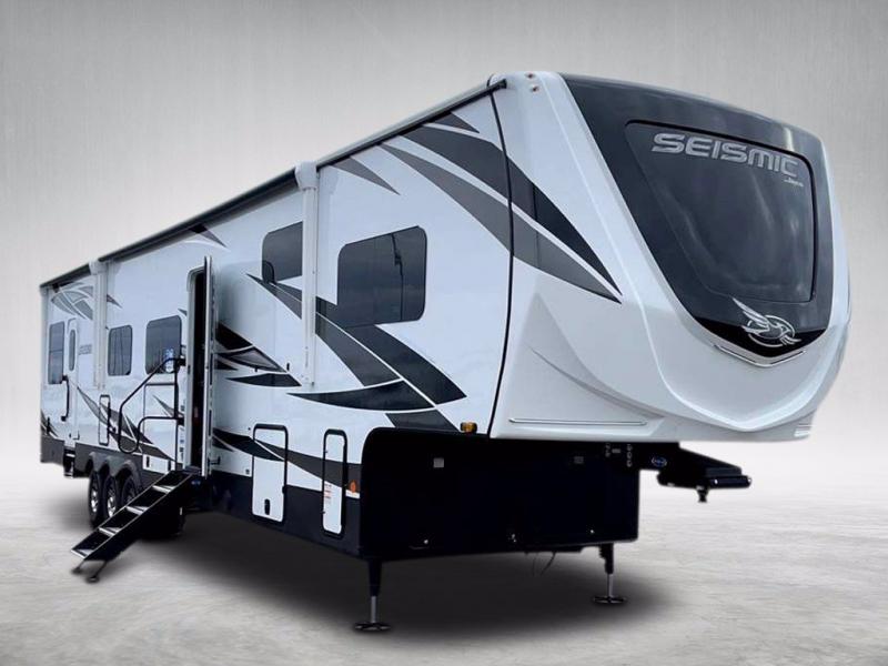 2021 Jayco SEISMIC 4125 2021 Jayco SEISMIC 4125