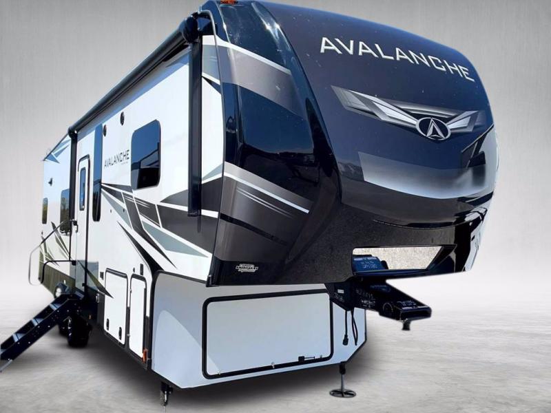 2021 Keystone RV AVALANCHE 295RK 2021 Keystone RV AVALANCHE 295RK