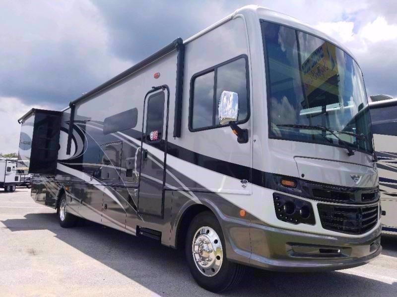 2021 Fleetwood RV BOUNDER 36F 2021 Fleetwood RV BOUNDER 36F