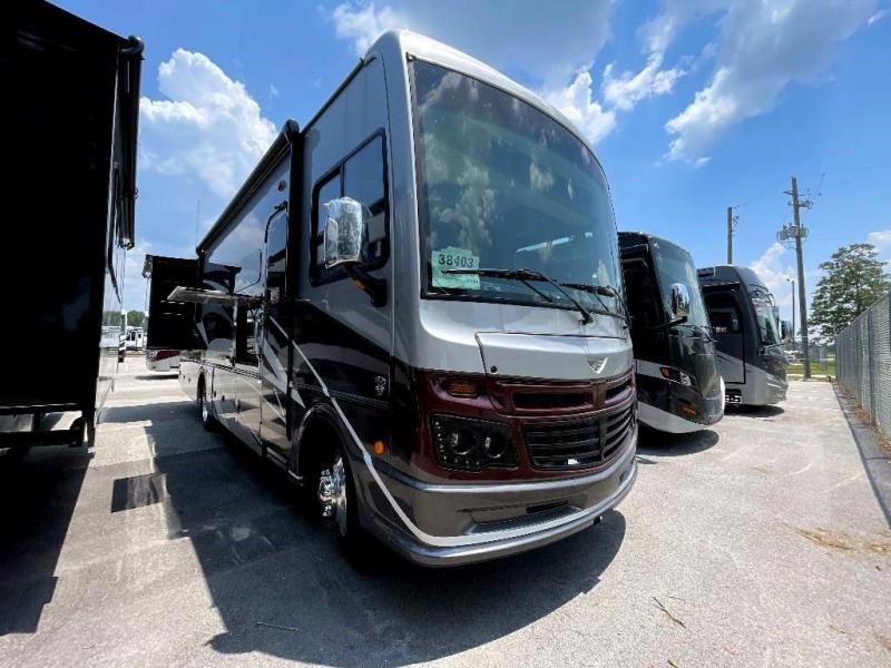 2022 Fleetwood RV BOUNDER 33C 2022 Fleetwood RV BOUNDER 33C