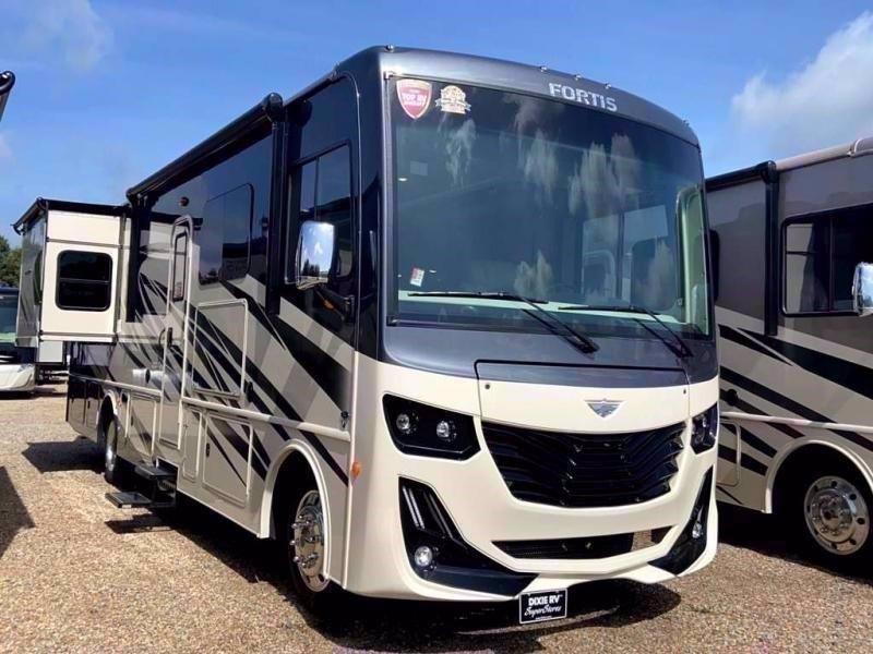 2021 Fleetwood RV FORTIS 32RW 2021 Fleetwood RV FORTIS 32RW
