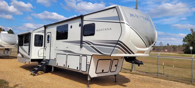 2023 Keystone RV MONTANA 3857BR 2023 Keystone RV MONTANA 3857BR