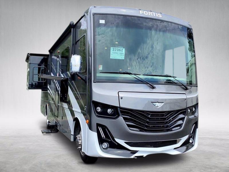 2021 Fleetwood RV FORTIS 32RW 2021 Fleetwood RV FORTIS 32RW