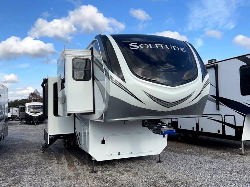 2022 Grand Design RV SOLITUDE 346FLS-R 2022 Grand Design RV SOLITUDE 346FLS-R