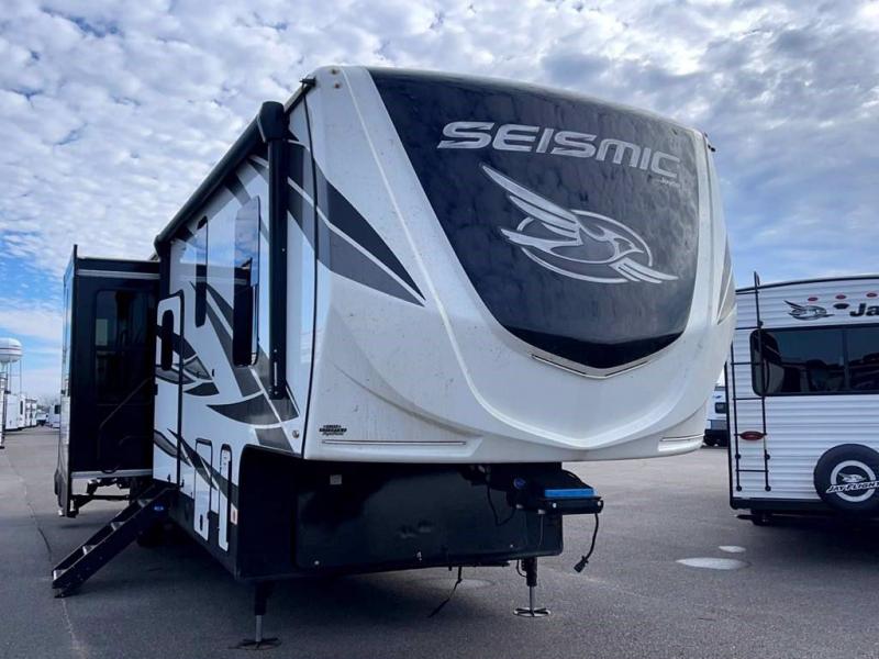 2020 Jayco SEISMIC 3512 2020 Jayco SEISMIC 3512