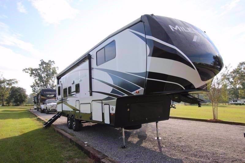 2020 Heartland RV MILESTONE 317RL 2020 Heartland RV MILESTONE 317RL